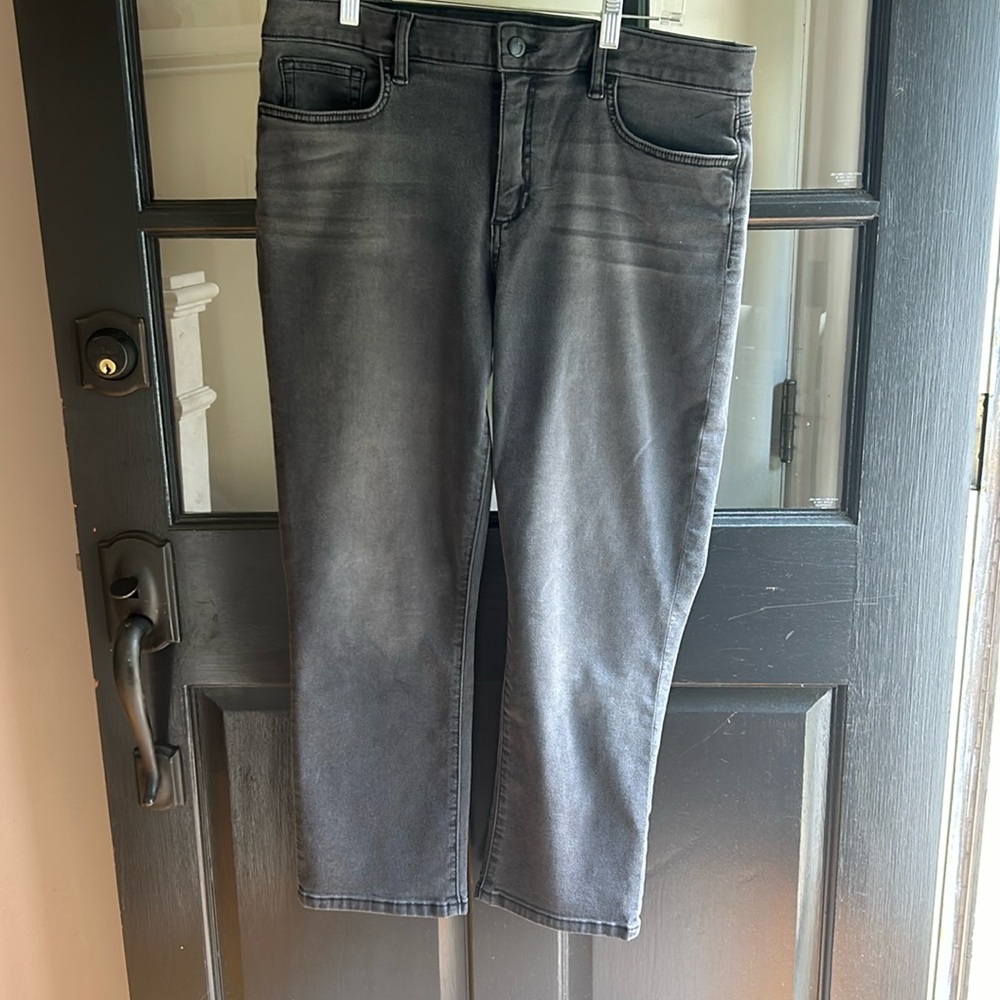 Joe’s Jeans, size 31, black